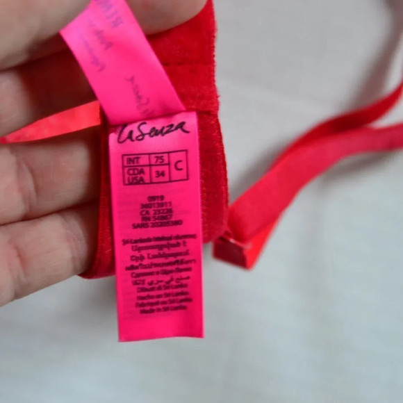 Remix Push Up Plunge Bra - Picture 7 of 7